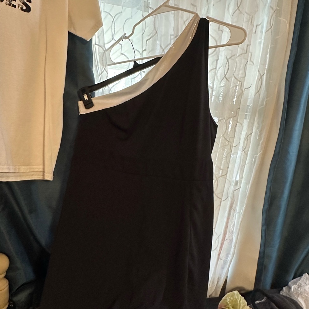 Black and White One-Shoulder Dress. 2x A line bottom with slit. Lined.